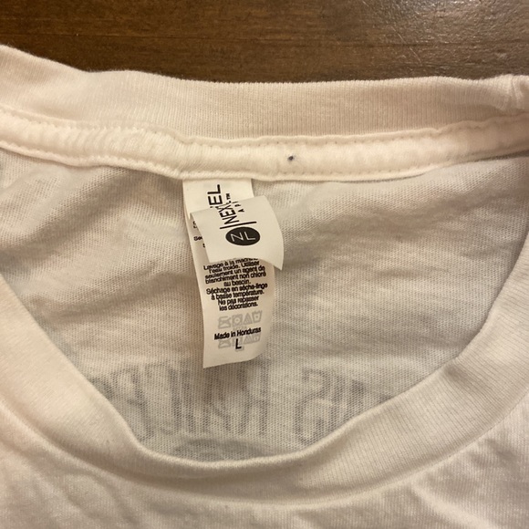 Mis Raíces - Strong like Adelita - Mens size large t-shirt - Picture 3 of 5